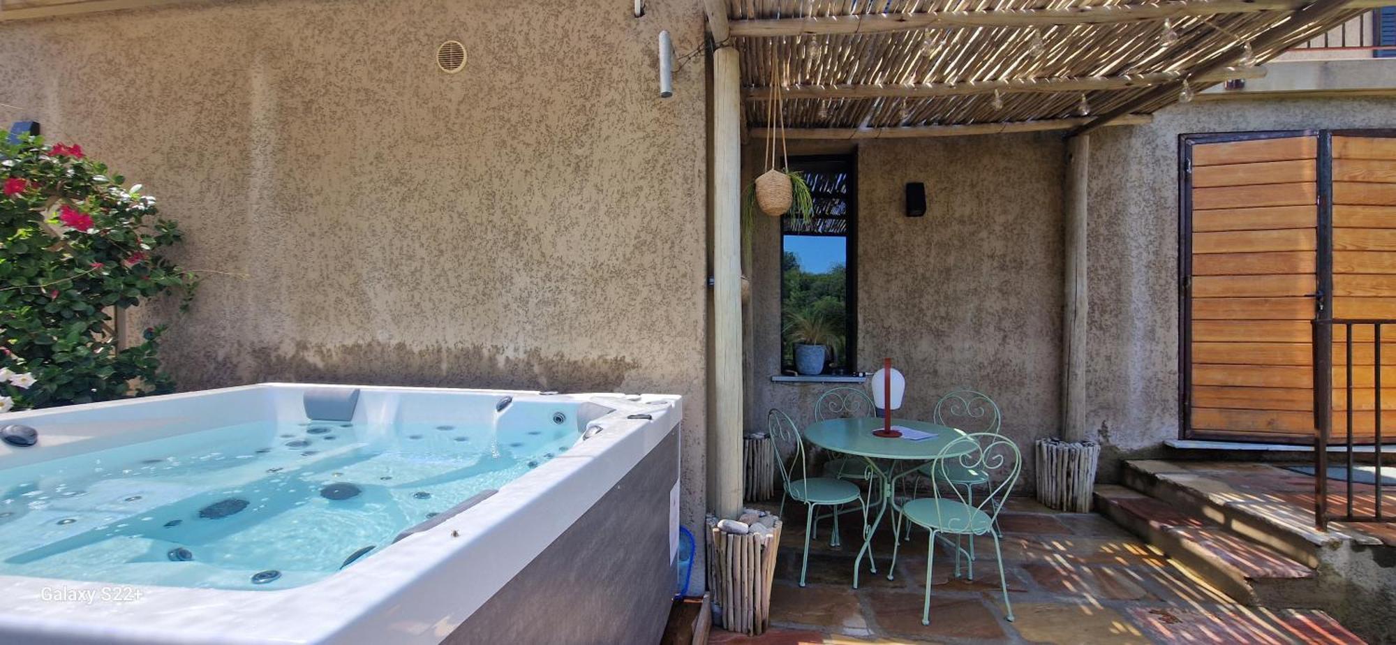 A Pasturella, Jacuzzi Spa Venzolasca Bagian luar foto